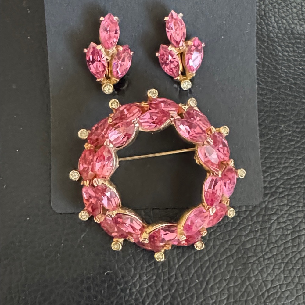 Vintage Pink Rhinestone Brooch & Screw Back Earrings Set